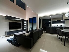 クオレ・ホーム株式会社の施工事例「生活感を感じさせないブラックトーンの家」のメイン画像