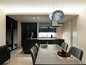 クオレ・ホーム株式会社の施工事例「生活感を感じさせないブラックトーンの家」の画像4