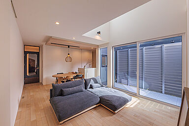 株式会社あめりか屋の施工事例「シンプルに美しく、無駄のないおうち」の画像1