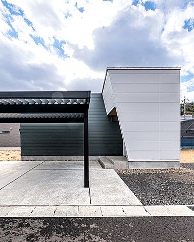 株式会社あめりか屋の施工事例「ロノ字型中庭のある平屋のおうち:敦賀市」の画像