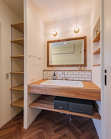 株式会社あめりか屋の施工事例「カバードポーチがおかわ!カリフォルニアスタイルのおうち:美浜町」の画像6
