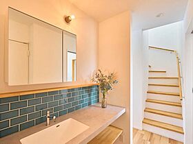 【KUMAKI。】株式会社熊木住建の施工事例「長野市/3LDK/セミオーダーハウス|片流れ屋根の家族みんなでのびのび暮らせる家」の画像6