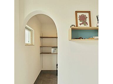 【KUMAKI。】株式会社熊木住建の施工事例「千曲市/3LDK|家事ラク動線と開放感。グリーンの外観が映えるのびやかな平屋。」の画像6