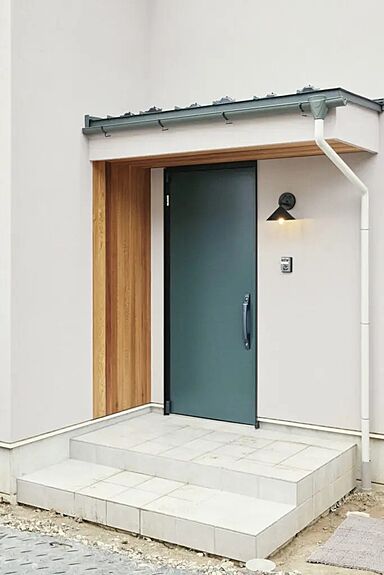 【KUMAKI。】株式会社熊木住建の施工事例「長野市/3LDK|借景×お家キャンプを愉しむ。木の温もりと開放感に満ちた家。」の画像3