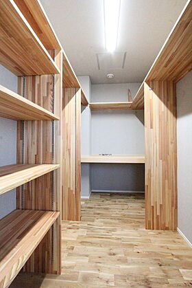 デキノヤホームの施工事例「ナチュラルな空間の中にこだわりのつまったオシャレな家」の画像9