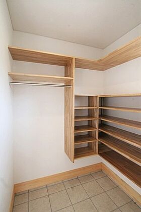 デキノヤホームの施工事例「広いLDKでみんなが集える家」の画像6
