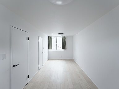 アーキホームライフ 岡山の施工事例「オーシャンビューの都会的インナーガレージハウス」の画像10