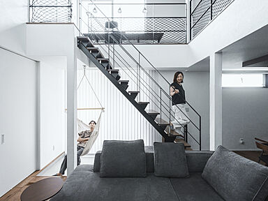 アーキホームライフ 岡山の施工事例「オーシャンビューの都会的インナーガレージハウス」の画像6