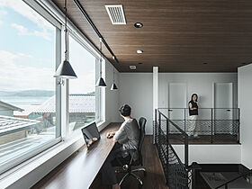 アーキホームライフ 岡山の施工事例「オーシャンビューの都会的インナーガレージハウス」の画像8