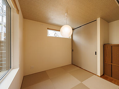 アーキホームライフ 岡山の施工事例「自宅でグランピング気分。空とつながる「アウトドアリビング」のある家」の画像6