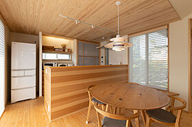 新産住拓株式会社の施工事例「【平屋/自然素材】家族団らんを楽しむ、国産材をふんだんに使用したここちよい住まい」の画像5