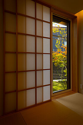 新産住拓株式会社の施工事例「【平屋/自然素材】家族団らんを楽しむ、国産材をふんだんに使用したここちよい住まい」の画像7