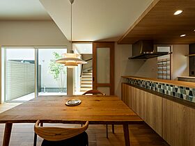 株式会社アンドクリエイトの施工事例「時を重ねても、ずっと暮らしやすい二世帯住宅」のメイン画像