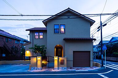 株式会社ビルドアートの施工事例「プライベートサウナと中庭のある南欧風ラグジュアリー邸宅」の画像10