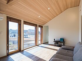 有限会社ウッディ伊藤の施工事例「里山ドッグハウス」の画像1