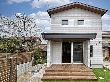 ユニバーサルホーム半田店の施工事例「愛知県大府市 F様宅 間口5mの土地を最大限に活用した家づくり」の画像