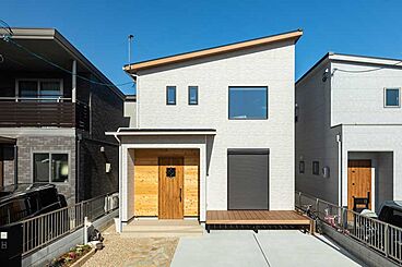 株式会社フィックスホームの施工事例「眺望と開放感に包まれる、心地よさを追求した住まい」の画像
