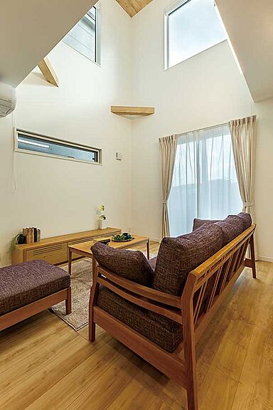 株式会社フィックスホームの施工事例「眺望と開放感に包まれる、心地よさを追求した住まい」の画像4