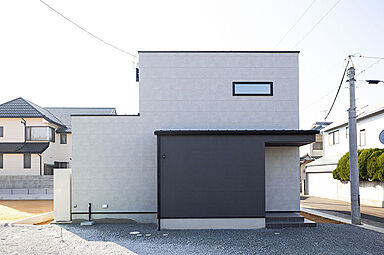 島色工務店の施工事例「日常を少し特別に。モノトーンが映えるホテルライクな暮らし」の画像5