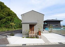 株式会社ひらぎのの施工事例「広い庭が叶える、のびやかで個性的な住まい」の画像