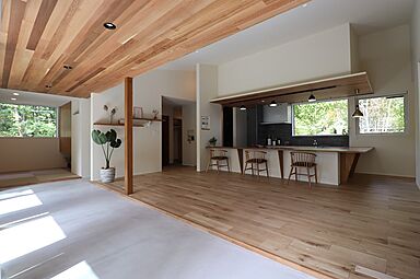 グラントモノ建築設計事務所 【軽井沢スタジオ】の施工事例「景色の中のいえ」の画像6
