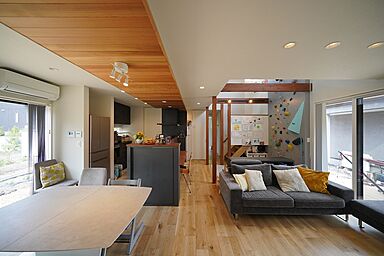 グラントモノ建築設計事務所 【軽井沢スタジオ】の施工事例「ナチュラルモダン/趣味/間取り図有 浅間山の風景に魅せられ移住、五感が喜ぶ暮らし」の画像5