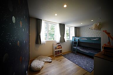 グラントモノ建築設計事務所 【軽井沢スタジオ】の施工事例「ナチュラルモダン/趣味/間取り図有 浅間山の風景に魅せられ移住、五感が喜ぶ暮らし」の画像7