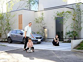 グラントモノ建築設計事務所 【軽井沢スタジオ】の施工事例「「壁の中の庭」-光と静寂の空間-」の画像1