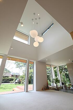 グラントモノ建築設計事務所 【軽井沢スタジオ】の施工事例「凛とした佇まいの軽井沢の家」の画像5