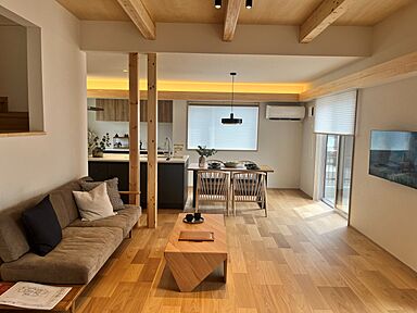 株式会社ウンノハウス 県南支店の施工事例「アットホームな小料理屋さんのような落ち着きがここち良い空間」の画像3