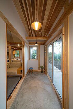 ゆたか建設株式会社 Yutakaの施工事例「土間と離れとパッシブソーラーの家」の画像4