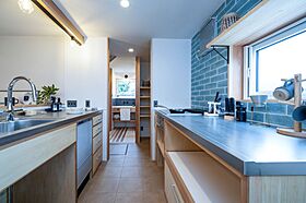 ゆたか建設株式会社 Yutakaの施工事例「えんとつのある仲良しの家」の画像5