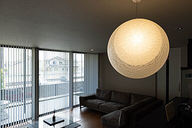 リベラルホーム株式会社の施工事例「潤野の家|中庭と木の軒天が迎える平屋」の画像6