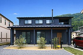 株式会社八幡 青梅店の施工事例「【40坪台/充実収納】計算された日当たりと面積以上の広がりを感じる木の家」の画像1