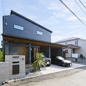 株式会社八幡 青梅店の施工事例「【東京ゼロエミ高水準/44坪】車2台分のビルトインガレージがあるおしゃれな家」の画像2