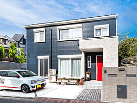 株式会社細田工務店の施工事例「ご実家を建替えて、二世帯で暮らす住まいへ/東京都杉並区 R様邸」のメイン画像