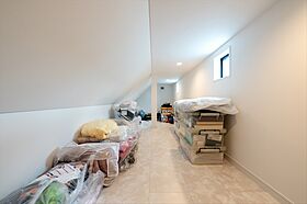 株式会社細田工務店の施工事例「間口4.2mに建つ、最大限に敷地を活かした住まい」の画像8