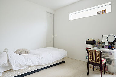 株式会社細田工務店の施工事例「二世帯で暮らす、シンプルでシームレスな家」の画像5