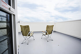 株式会社細田工務店の施工事例「二世帯で暮らす、シンプルでシームレスな家」の画像9