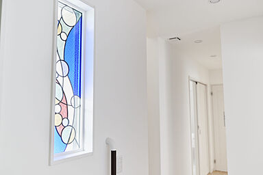 株式会社細田工務店の施工事例「好きなものだけに囲まれた2階リビングの住まい」の画像2