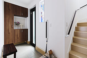 株式会社細田工務店の施工事例「好きなものだけに囲まれた2階リビングの住まい」の画像4