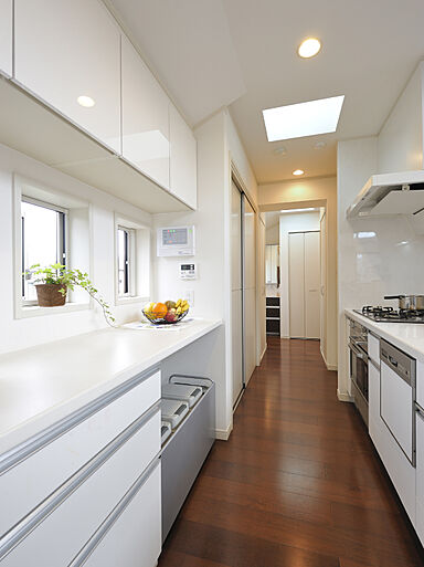 ウィザースホームの施工事例「間口約5mの外観からは想像できない大空間」の画像3