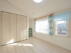 ウィザースホーム 豊洲展示場の施工事例「親世帯・子世帯に吹き抜けがある二世帯住宅」の画像5