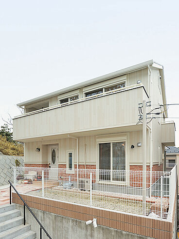 ウィザースホーム 相模原展示場の施工事例「開放感バツグンな2階リビングの家」の画像