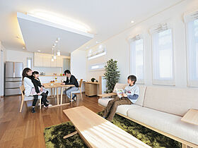 ウィザースホーム 豊洲展示場の施工事例「採光バツグンで家族の心も明るくする家」の画像1