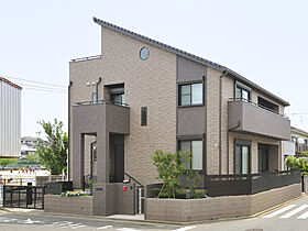 ウィザースホーム 豊洲展示場の施工事例「一部屋ひと部屋に見所のある家」のメイン画像