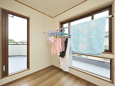 ウィザースホーム 松戸展示場の施工事例「さわやかに音色が響く、丸い壁のピアノの家」の画像5