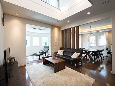 ウィザースホームの施工事例「本物の上質にこだわった住まい」の画像1