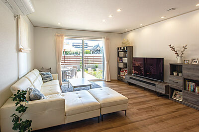 シンプルモダンスタイルのリビング ウィザースホーム 横浜展示場の事例画像