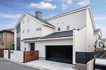 ウィザースホーム 豊洲展示場の施工事例「和の優雅さと洋のモダンさを融合。 多国籍な交流を楽しむ家」の画像